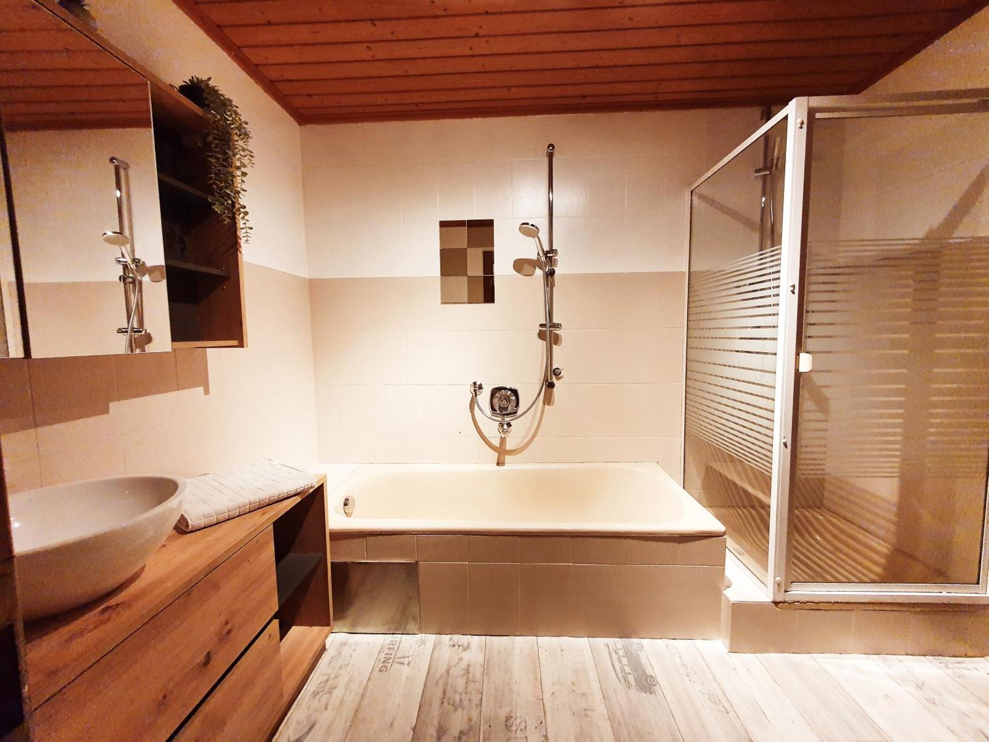 Lechufer, 80M2, Haushaelfte Mit Privatem Eingang, Kaminofen, Terrasse, Garten Pinswang Exterior foto