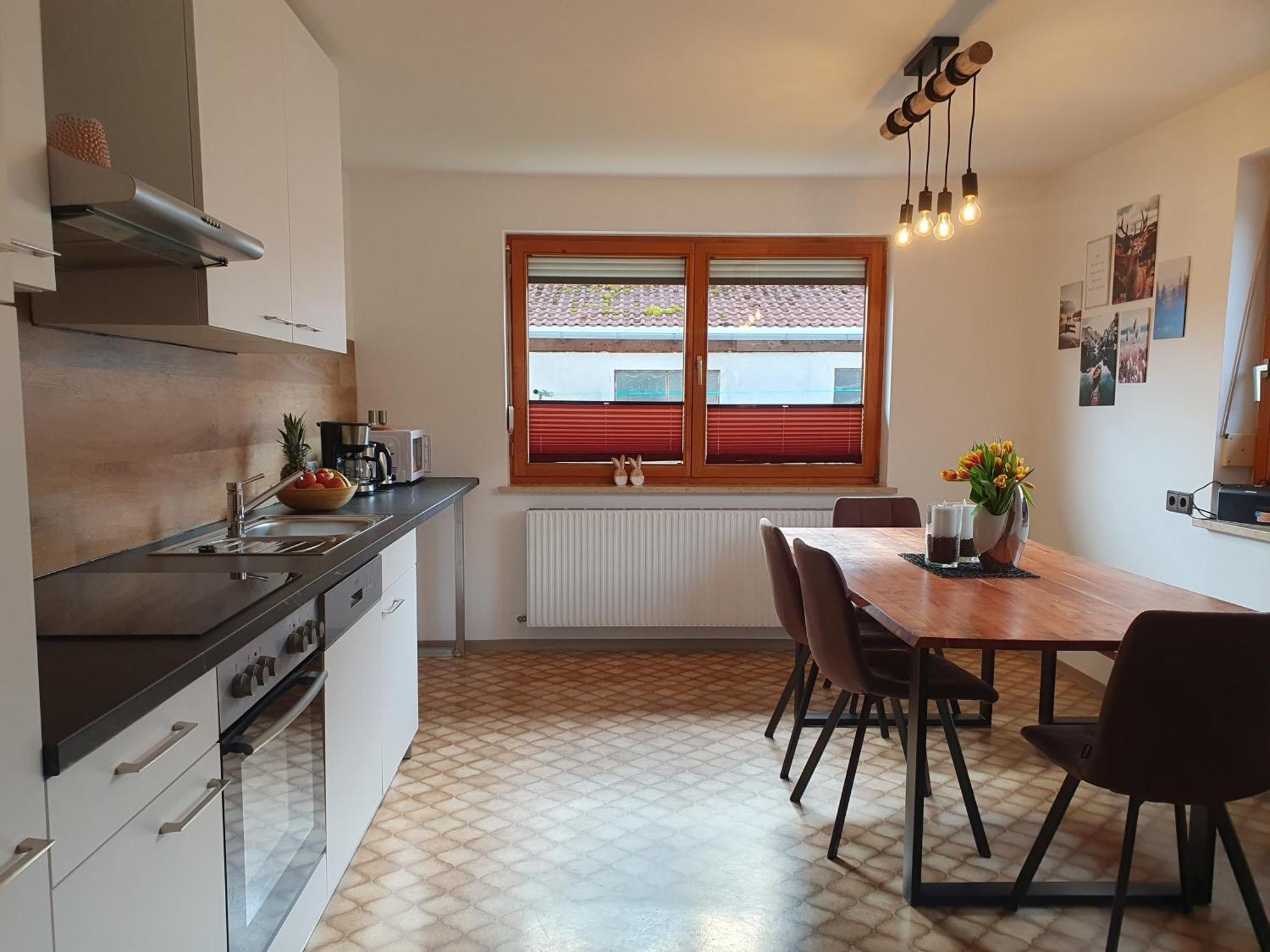 Lechufer, 80M2, Haushaelfte Mit Privatem Eingang, Kaminofen, Terrasse, Garten Pinswang Exterior foto